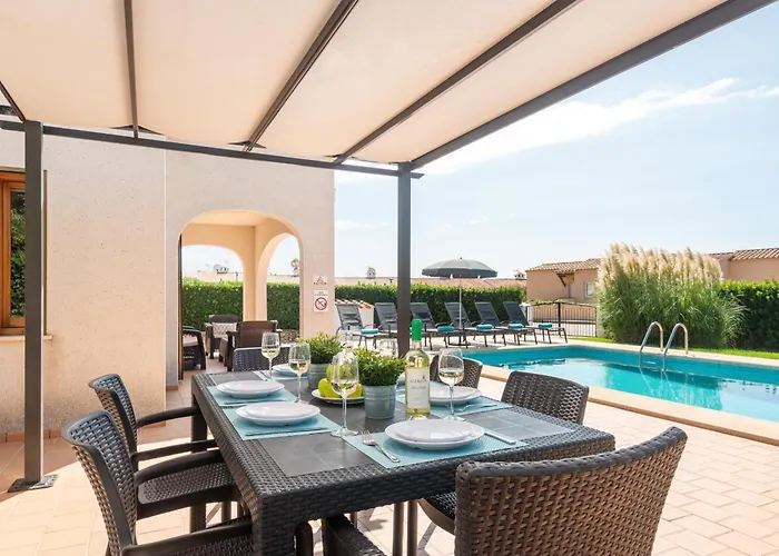 Juanita By Escape Villa *