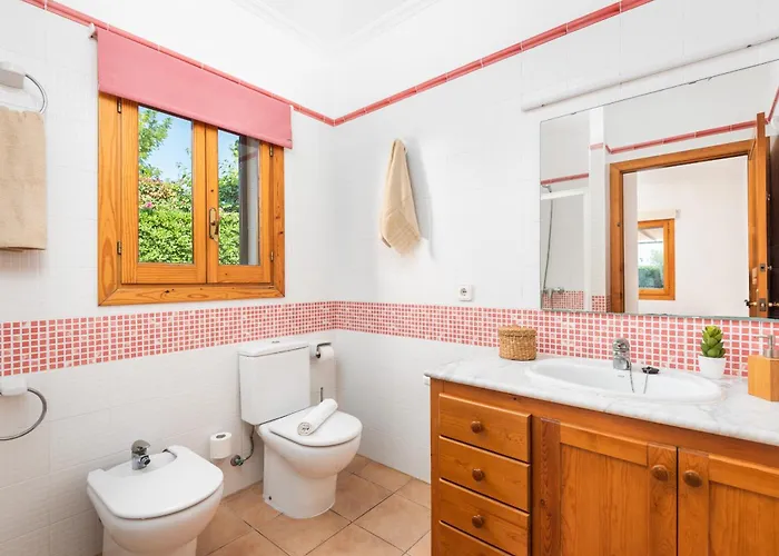 Juanita By Escape Son Bou